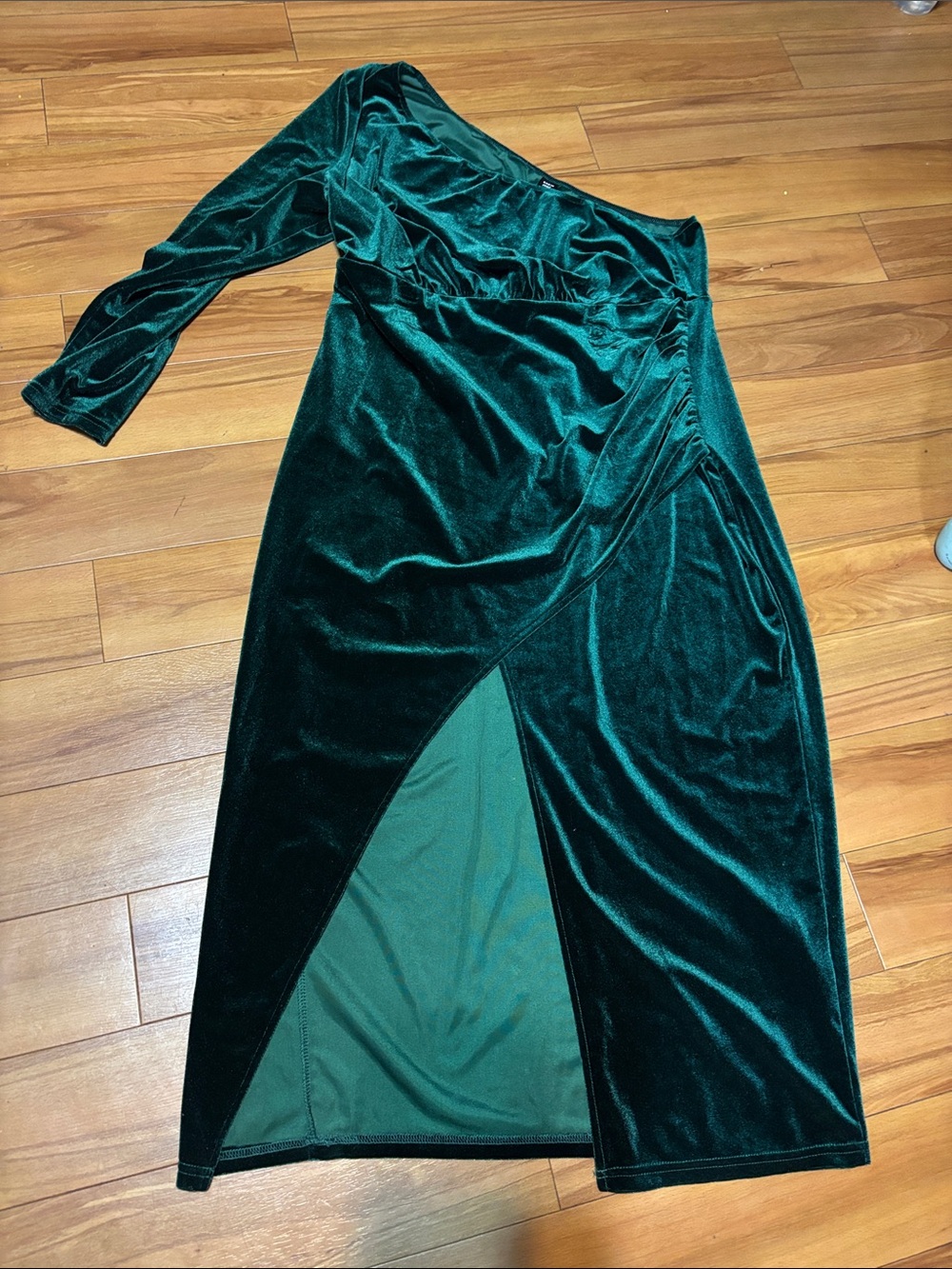 SHEIN Dark Emerald Velvet One-Shoulder Dress